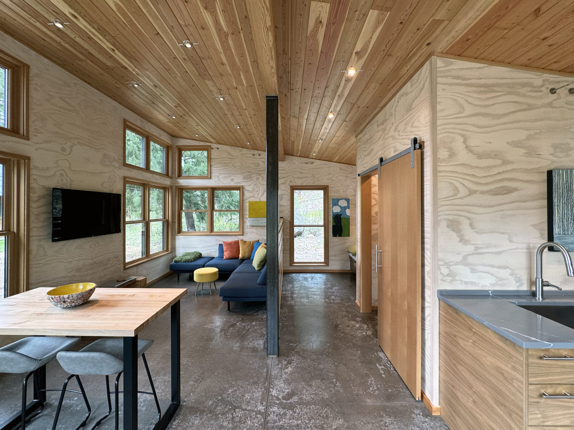Max's Place — residential architecture, Mazama, WA